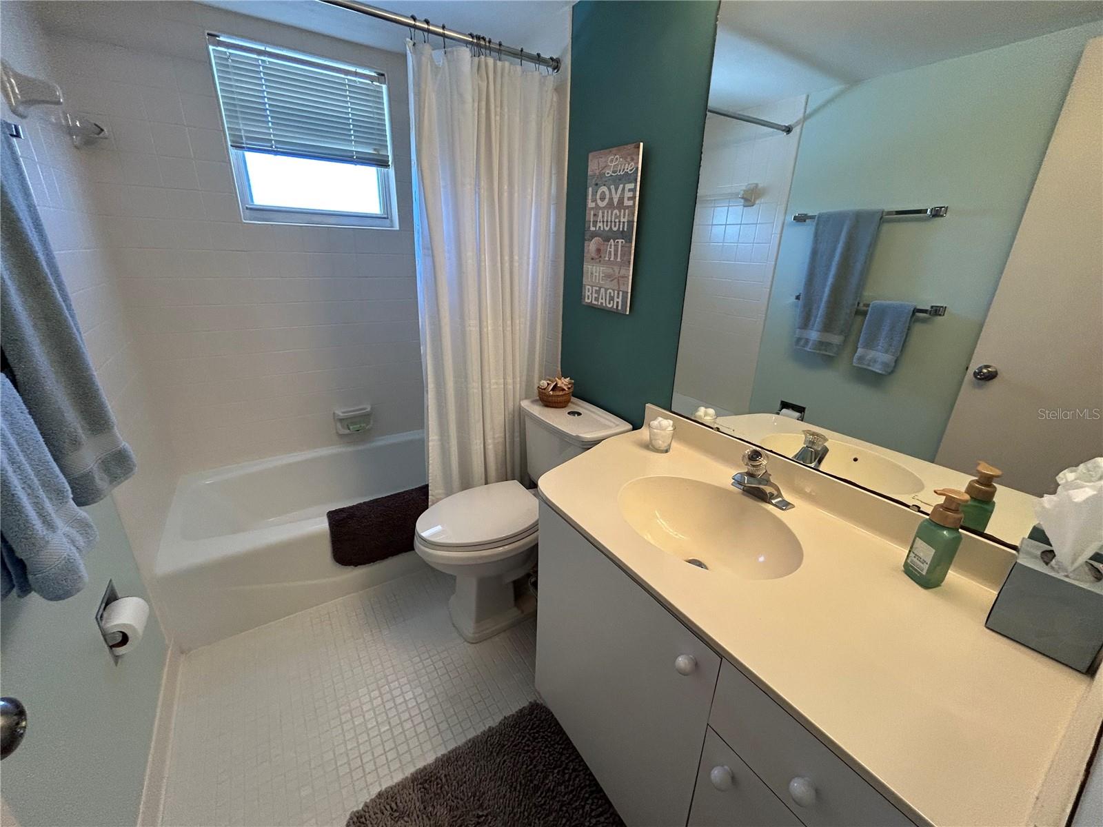 Image 11 of 17 For 3620 Ironwood Circle 405