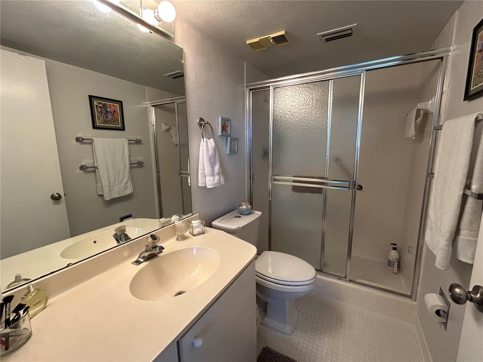 Image 14 of 17 For 3620 Ironwood Circle 405