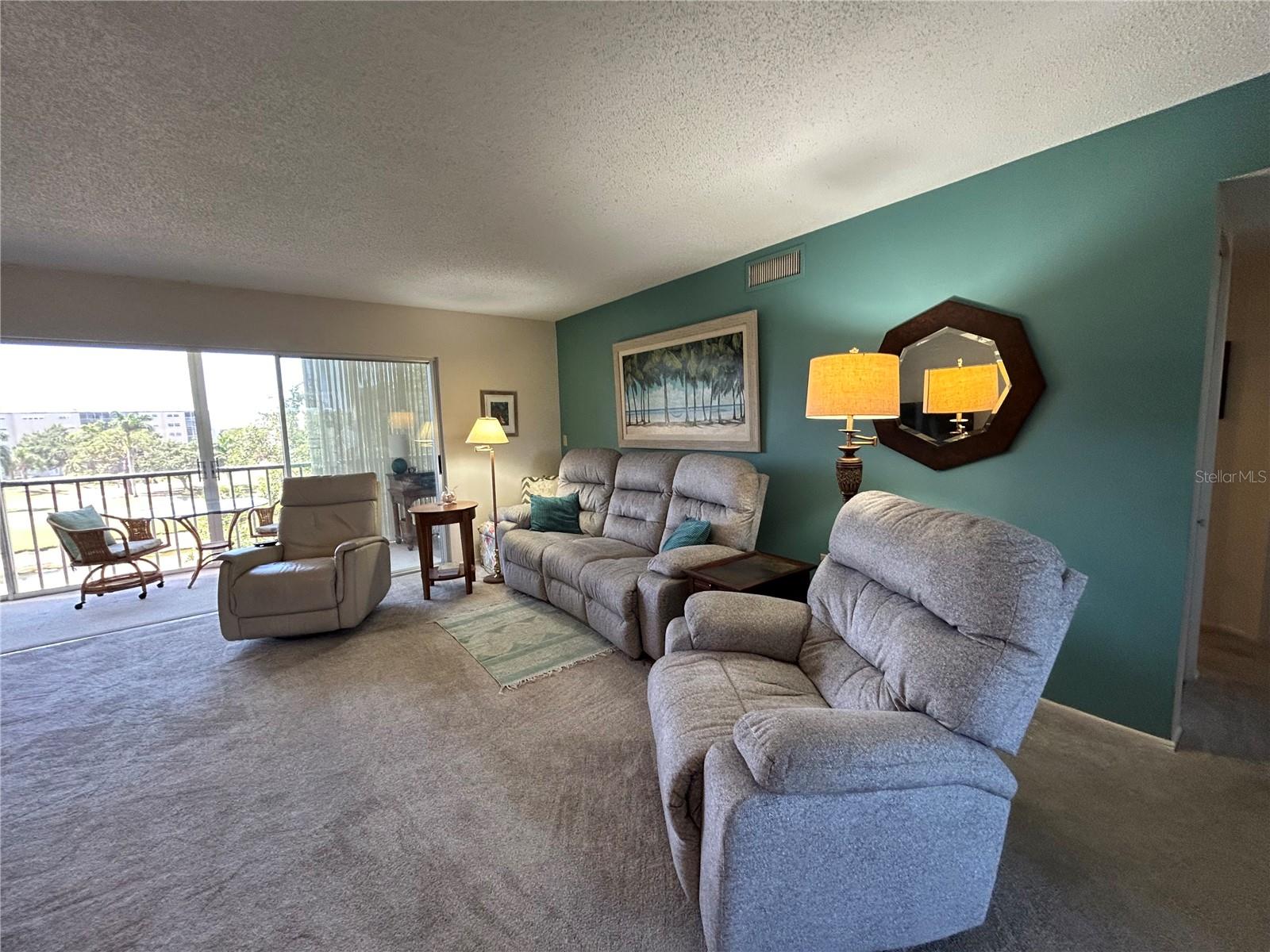 Image 9 of 17 For 3620 Ironwood Circle 405