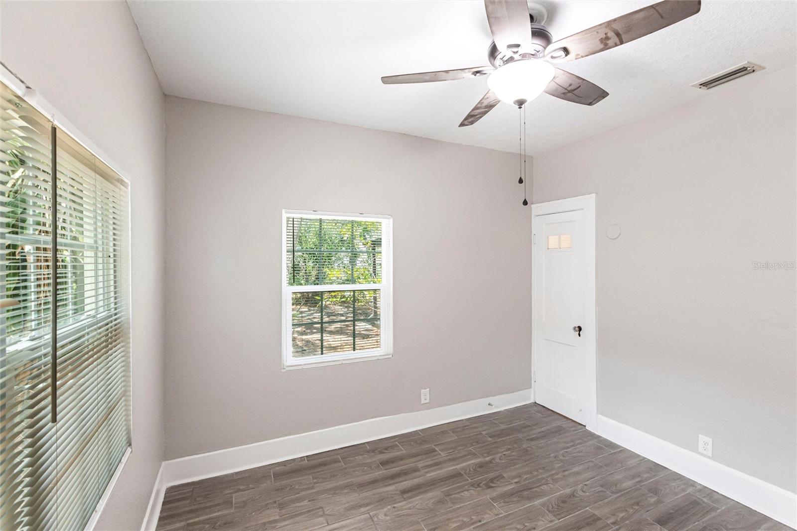 Image 15 of 26 For 4347 9th Avenue N