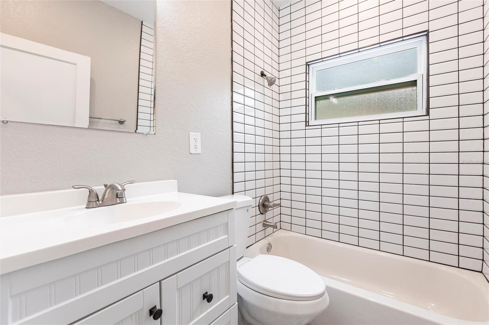 Image 16 of 26 For 4347 9th Avenue N