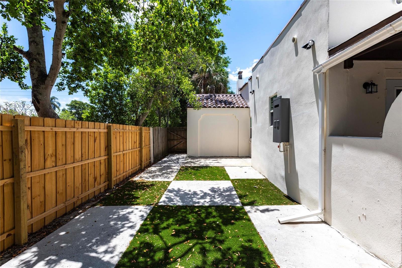 Image 19 of 26 For 4347 9th Avenue N