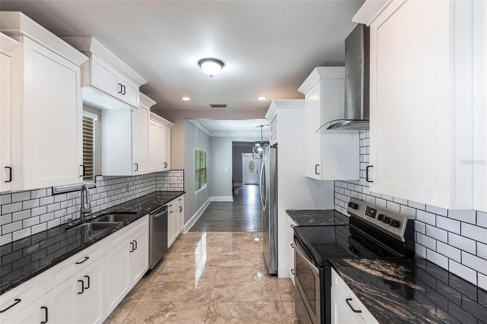Image 5 of 26 For 4347 9th Avenue N