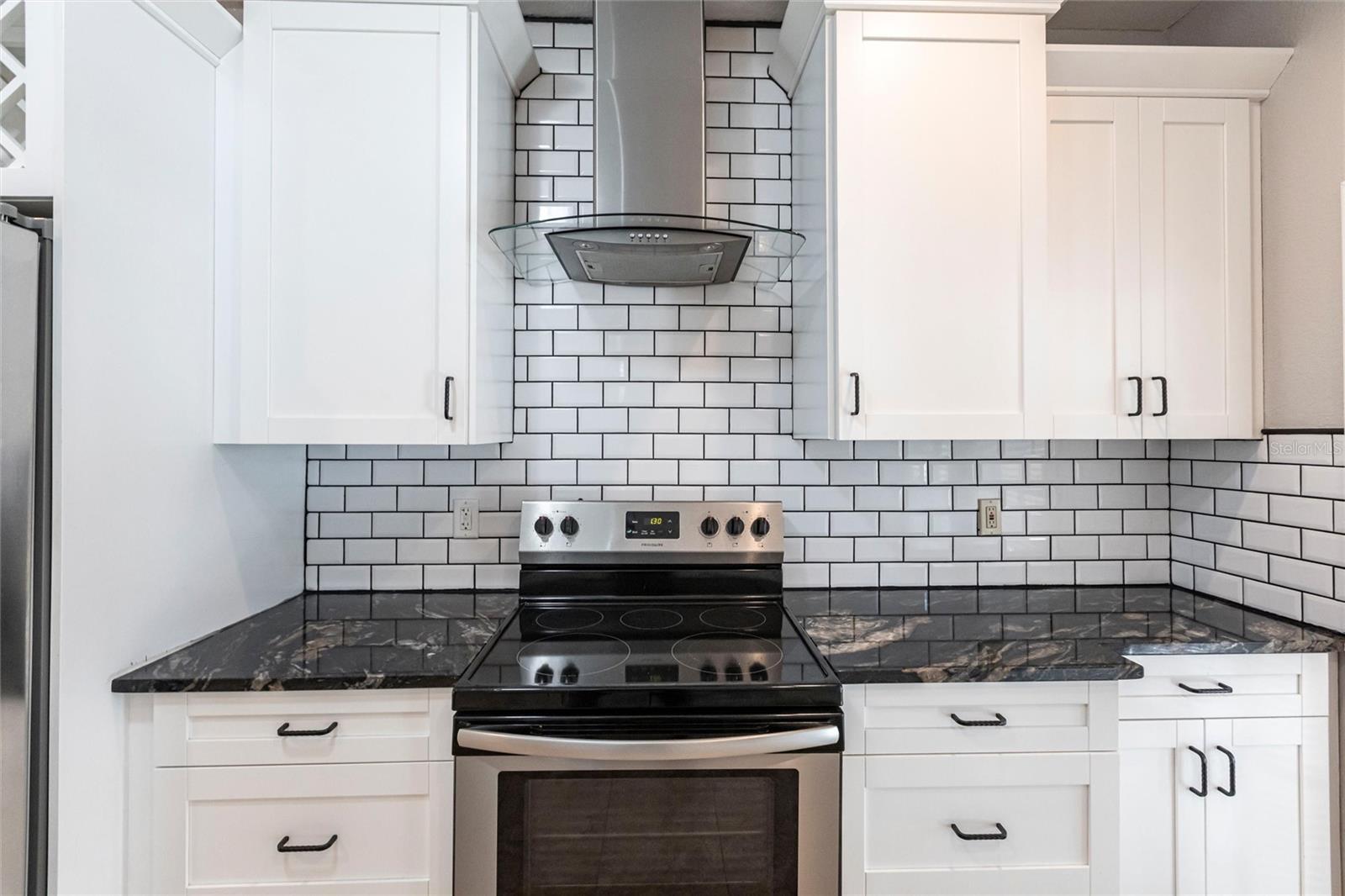 Image 6 of 26 For 4347 9th Avenue N