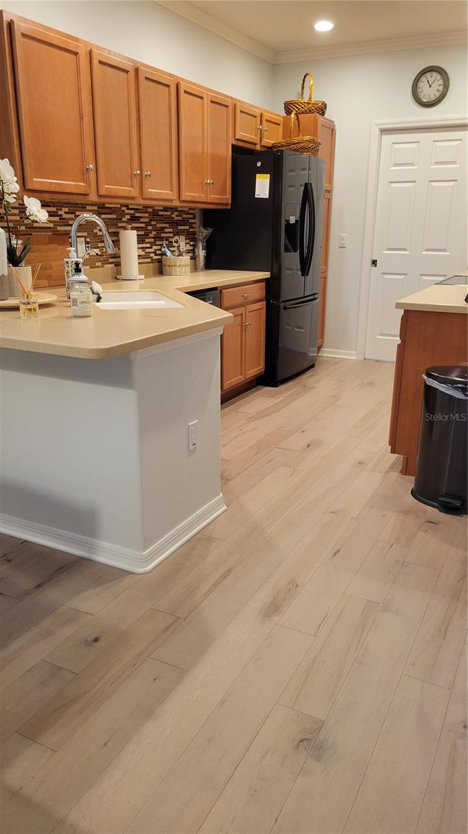 Listing photo id 1 for 3716 82nd Avenue Circle E 101