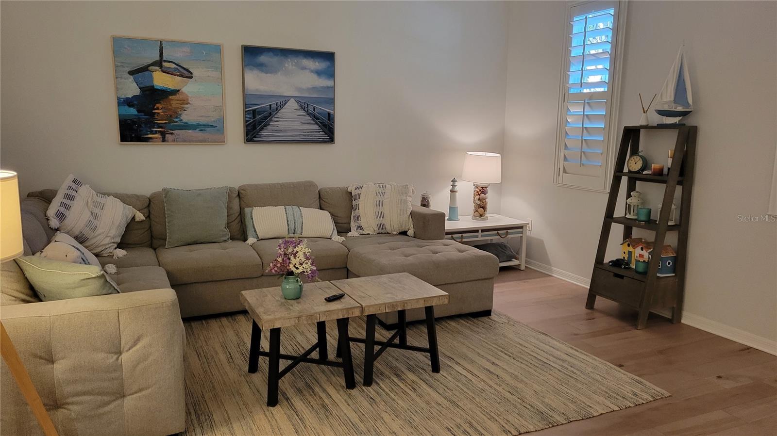 Listing photo id 7 for 3716 82nd Avenue Circle E 101