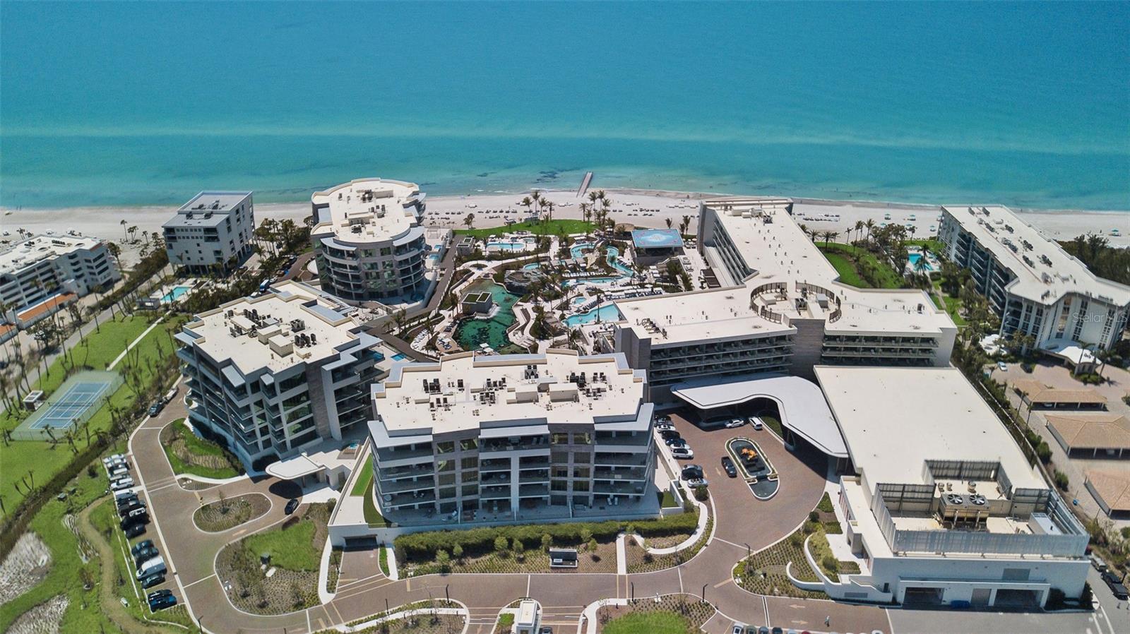 Image 3 of 100 For 1591 Gulf Of Mexico Drive 315