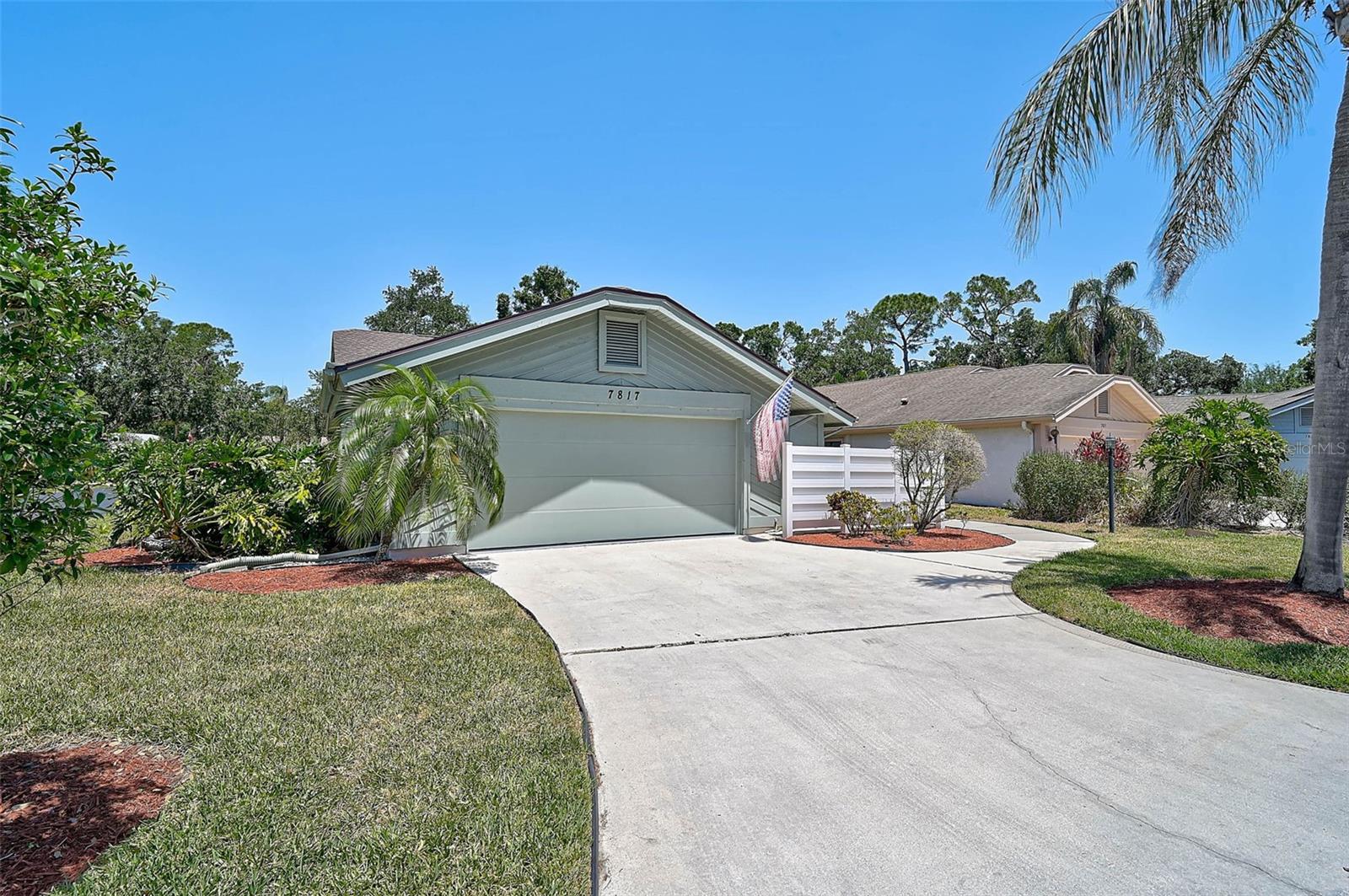 Image 4 of 36 For 7817 Pine Trace Drive 15