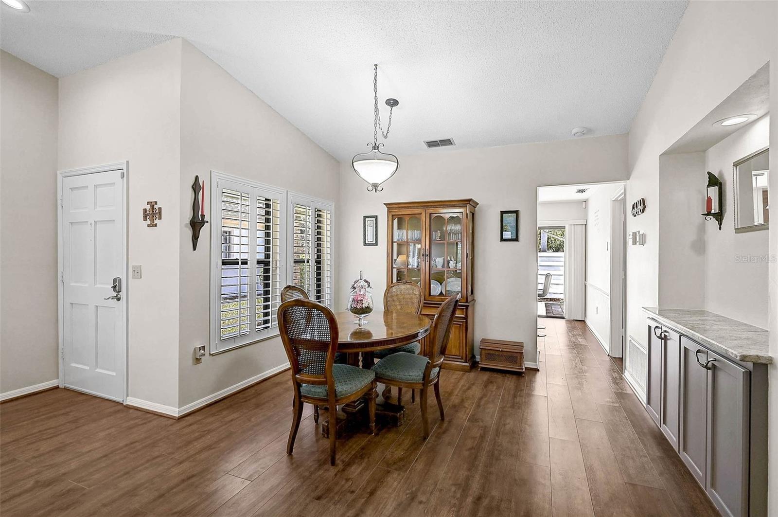 Image 9 of 36 For 7817 Pine Trace Drive 15
