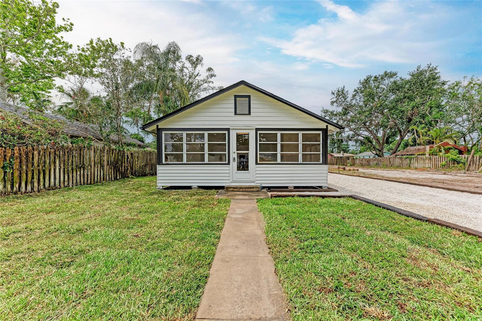 Details for 1016 38th Street W, BRADENTON, FL 34205