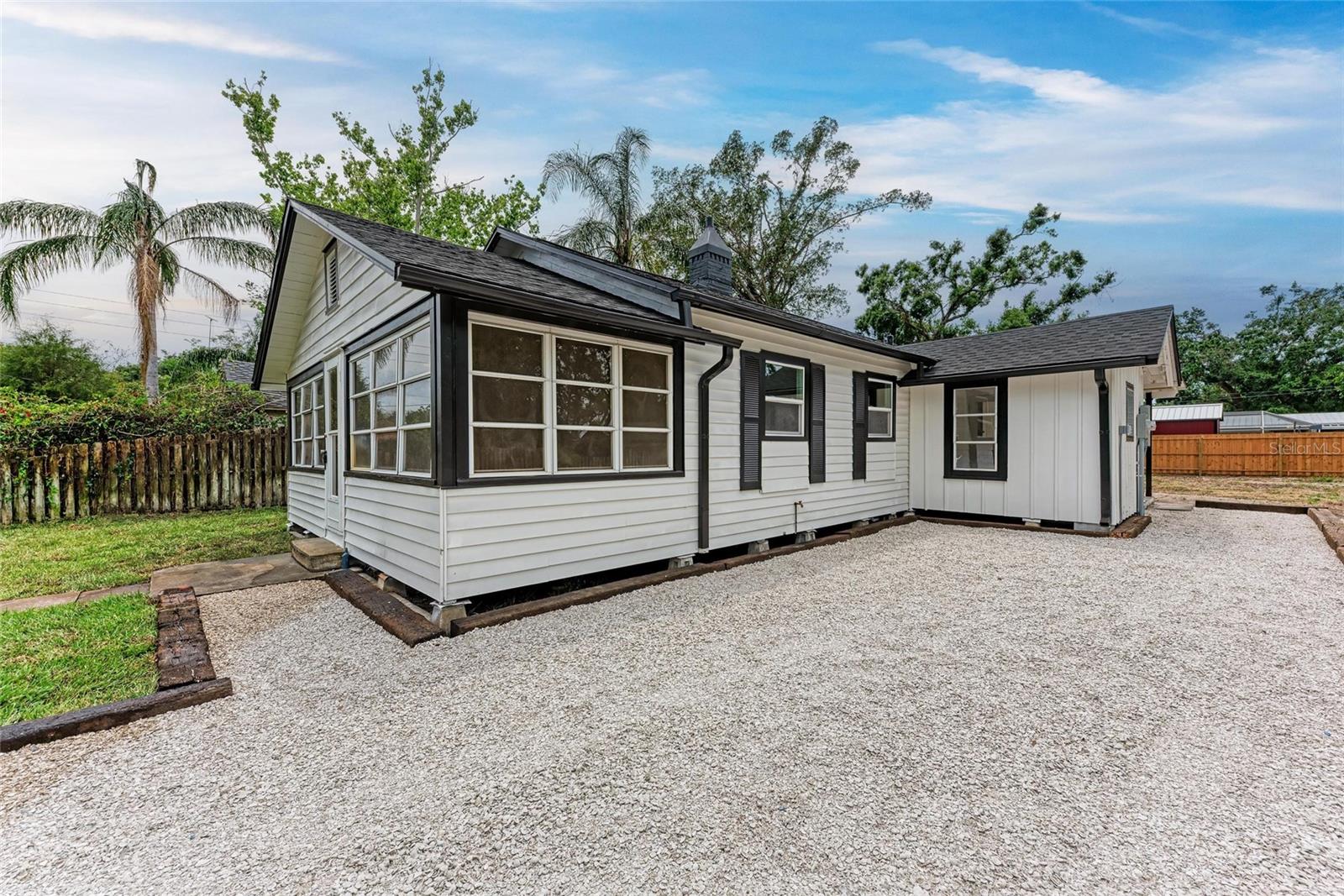 Image 4 of 35 For 1016 38th Street W