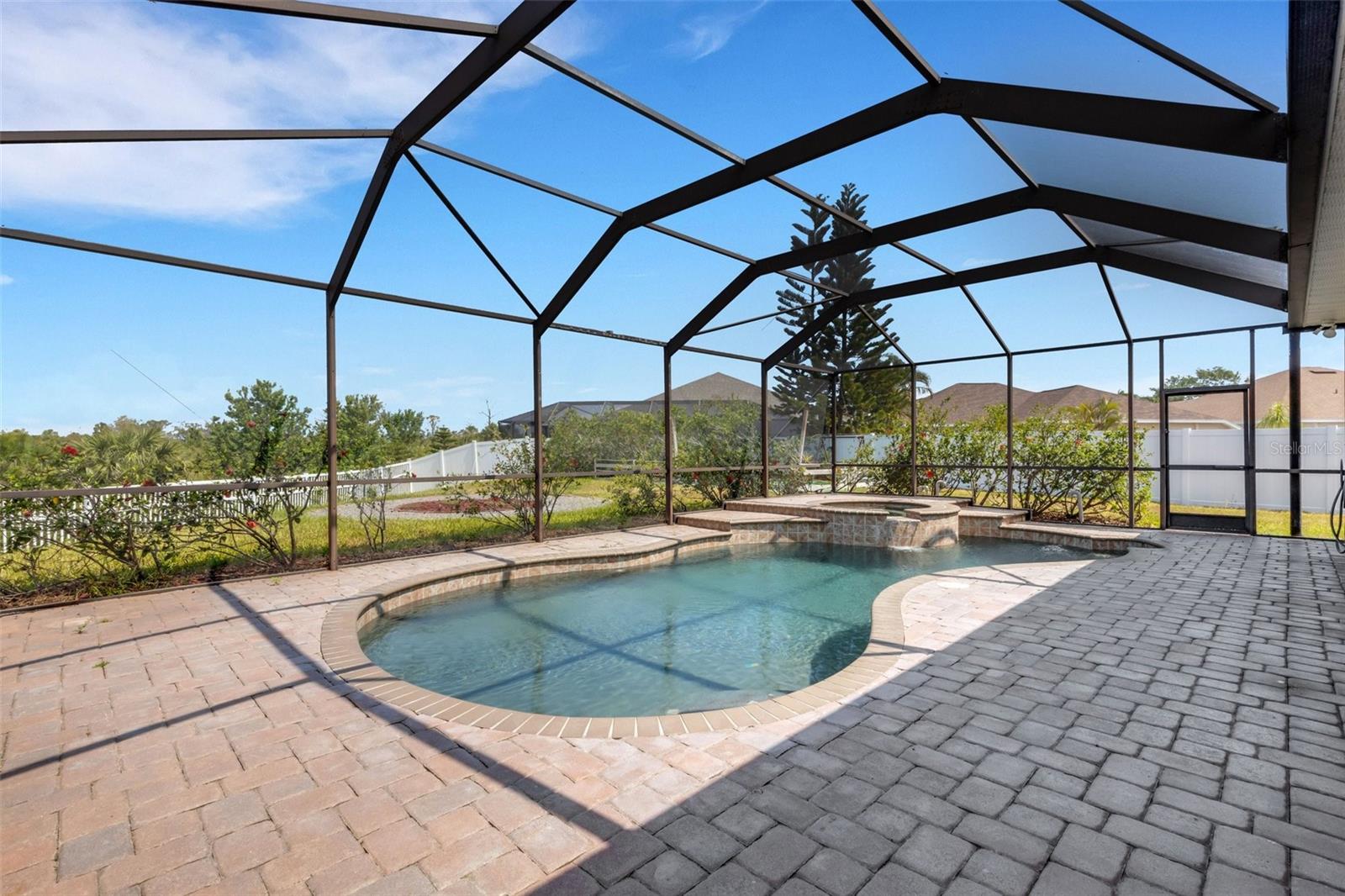 Image 54 of 81 For 1657 Bonita Bluff Court