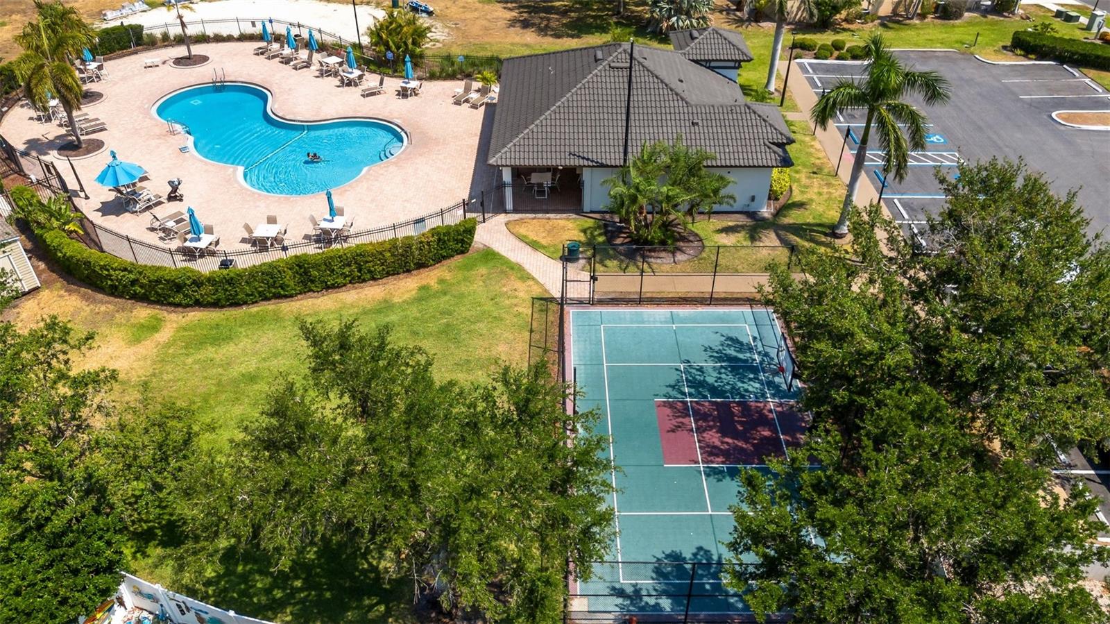 Image 76 of 81 For 1657 Bonita Bluff Court