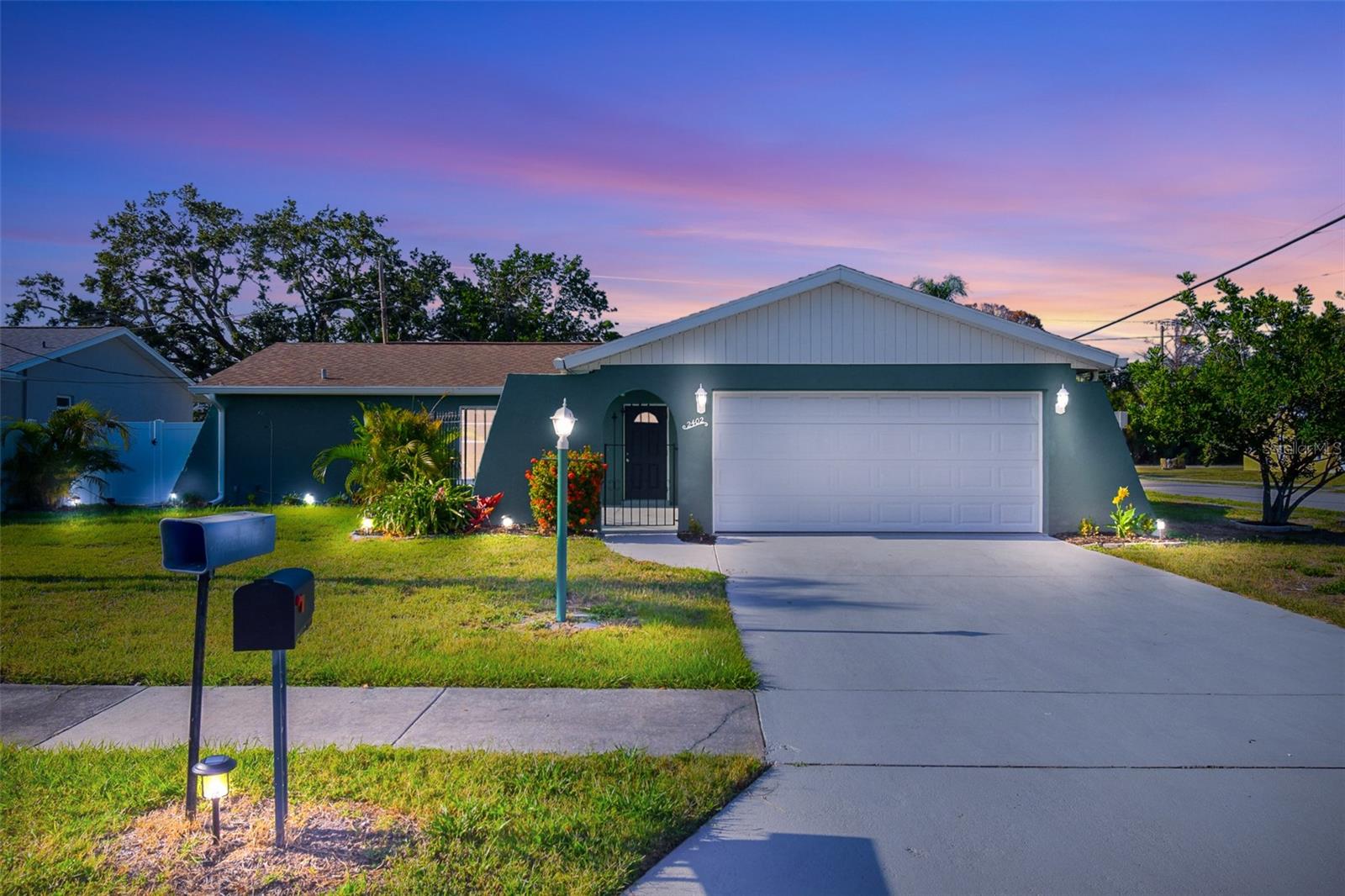 Details for 2402 16th Street W, PALMETTO, FL 34221