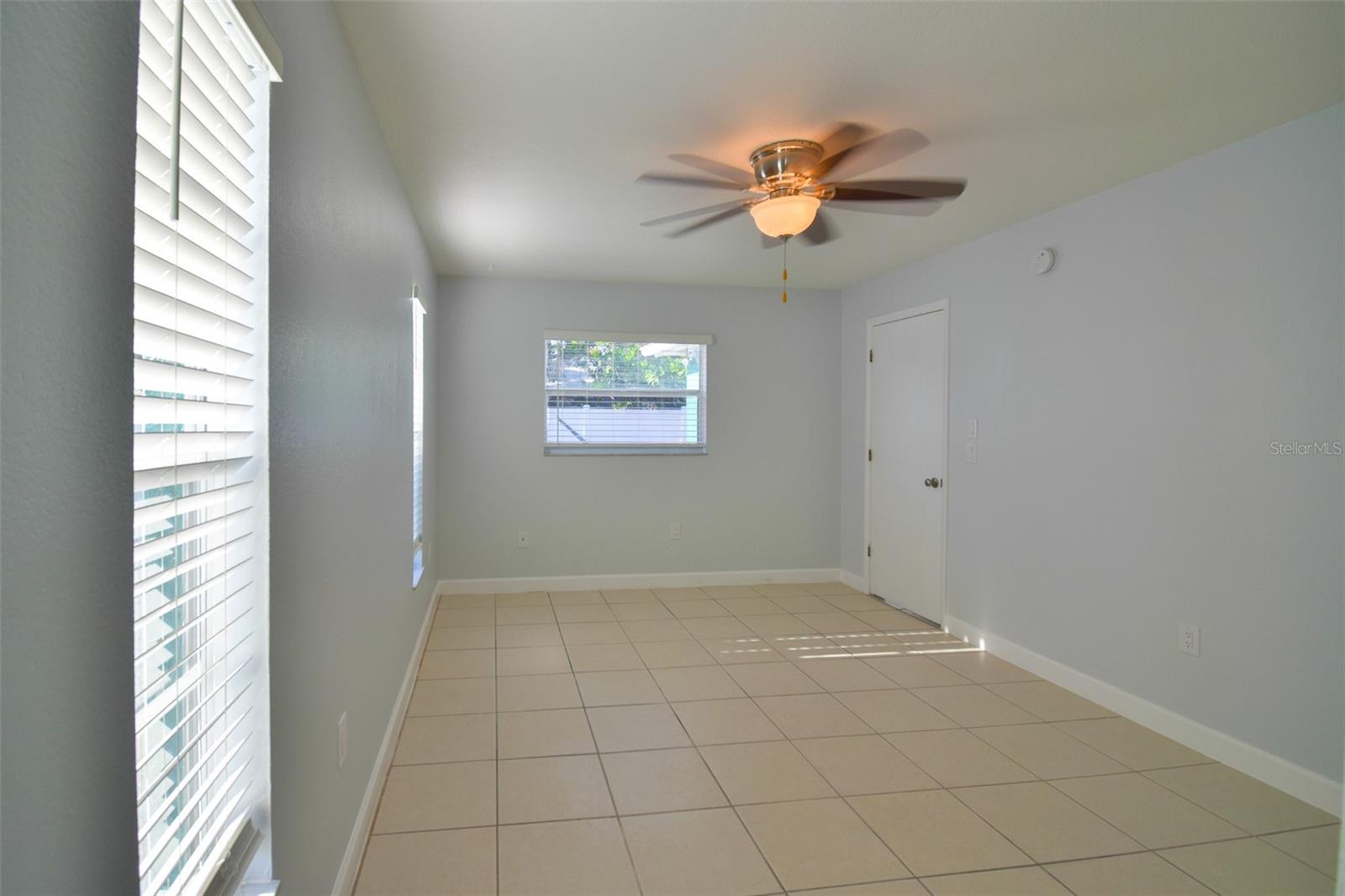 Image 26 of 97 For 2402 16th Street W