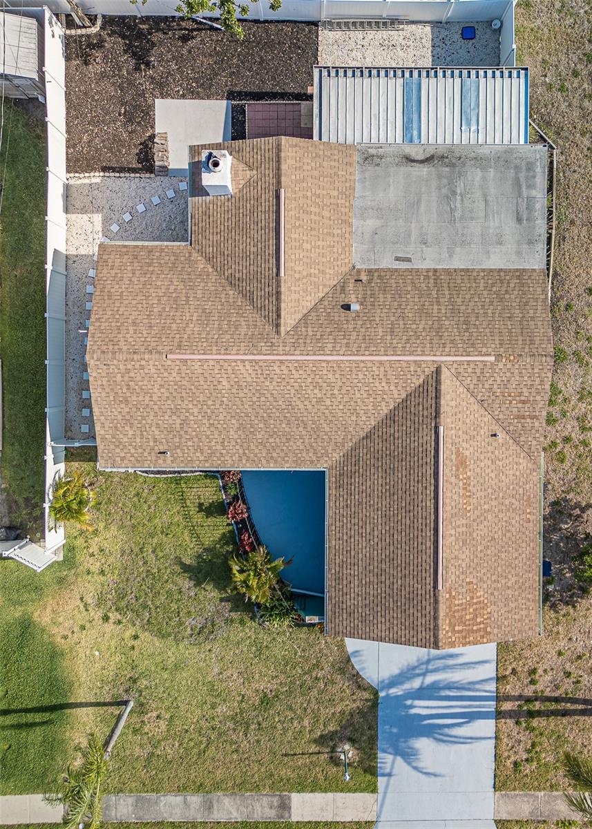 Image 80 of 97 For 2402 16th Street W