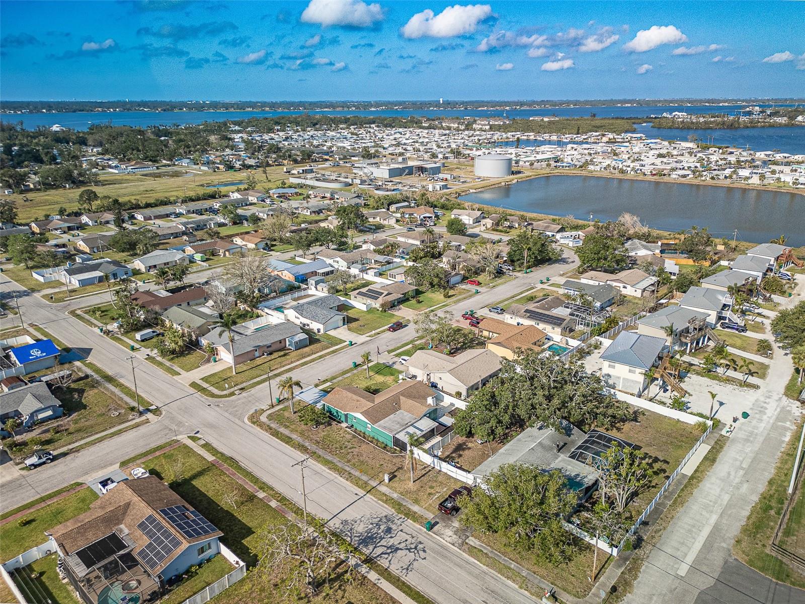 Image 92 of 97 For 2402 16th Street W