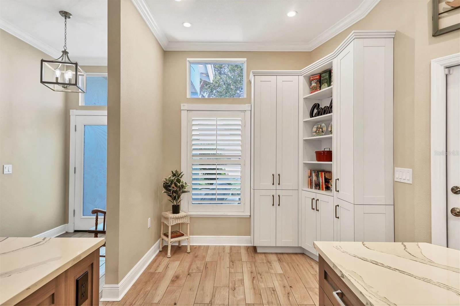 Image 11 of 39 For 425 46th Street Nw