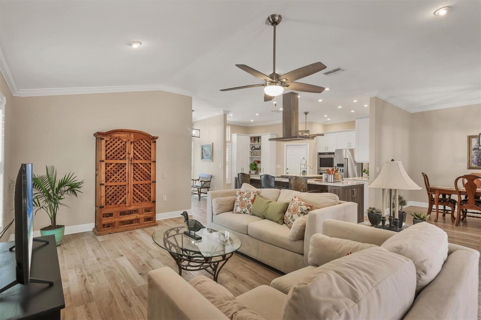 Image 13 of 39 For 425 46th Street Nw