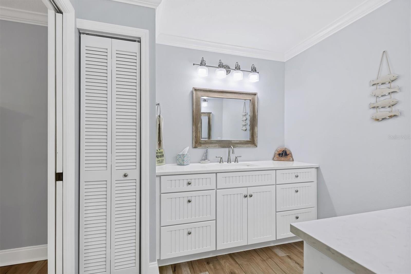 Image 20 of 39 For 425 46th Street Nw