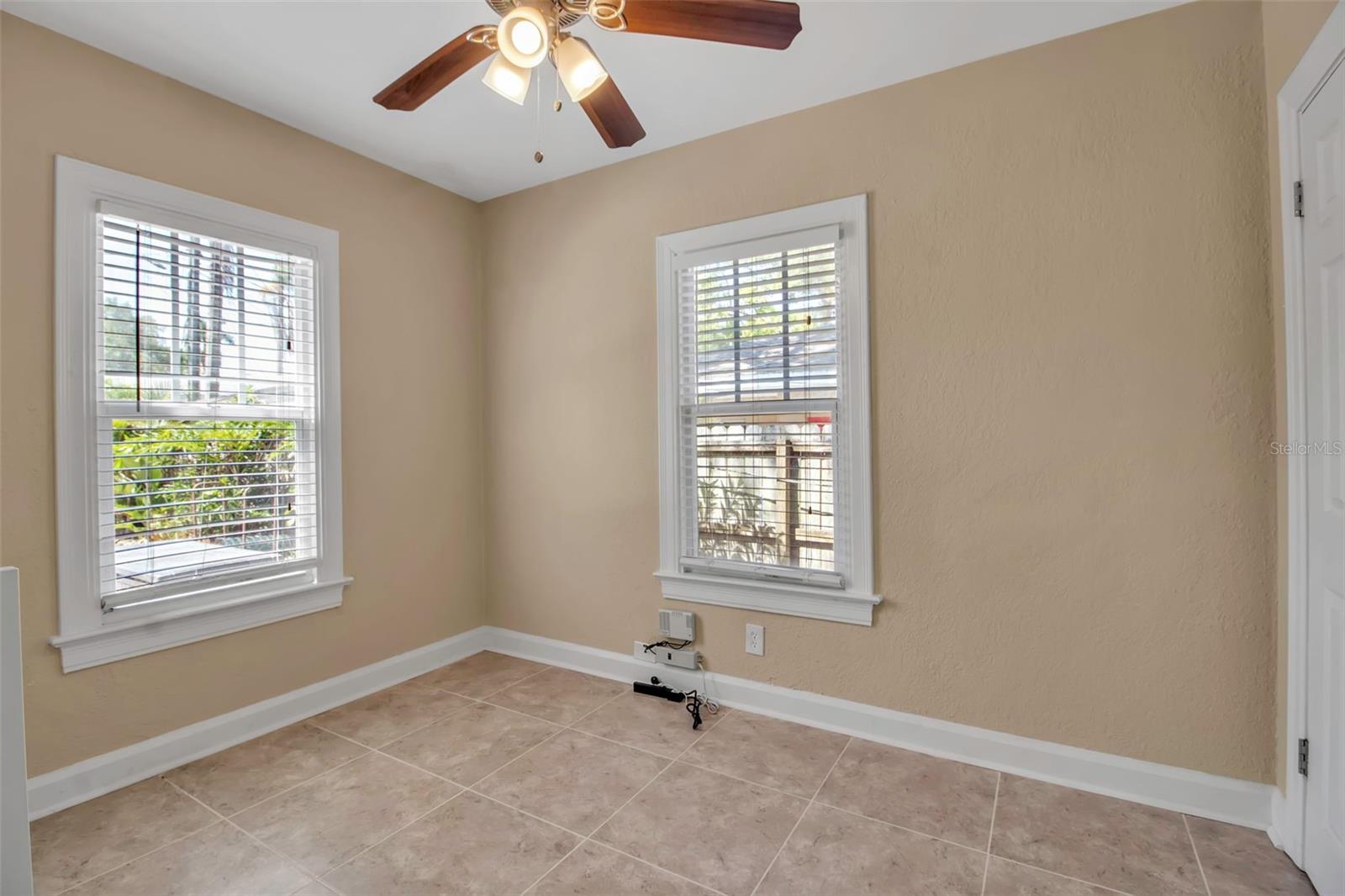 Image 23 of 65 For 1830 Virginia Drive