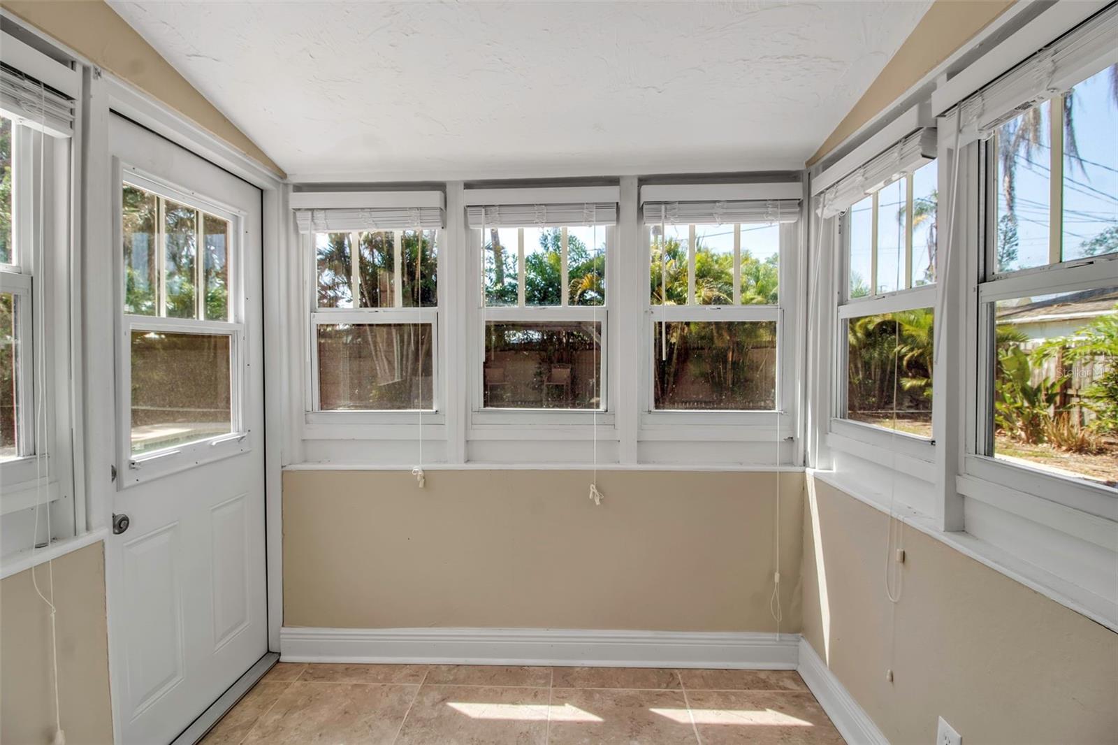 Image 31 of 65 For 1830 Virginia Drive