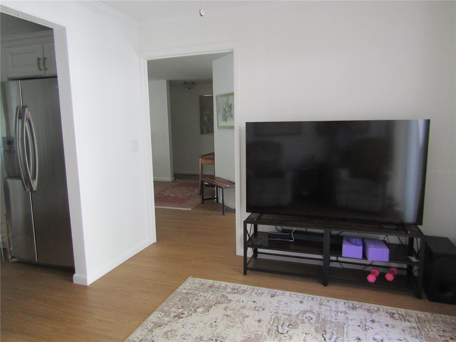 Image 6 of 23 For 5270 Villa Majorca Court 23