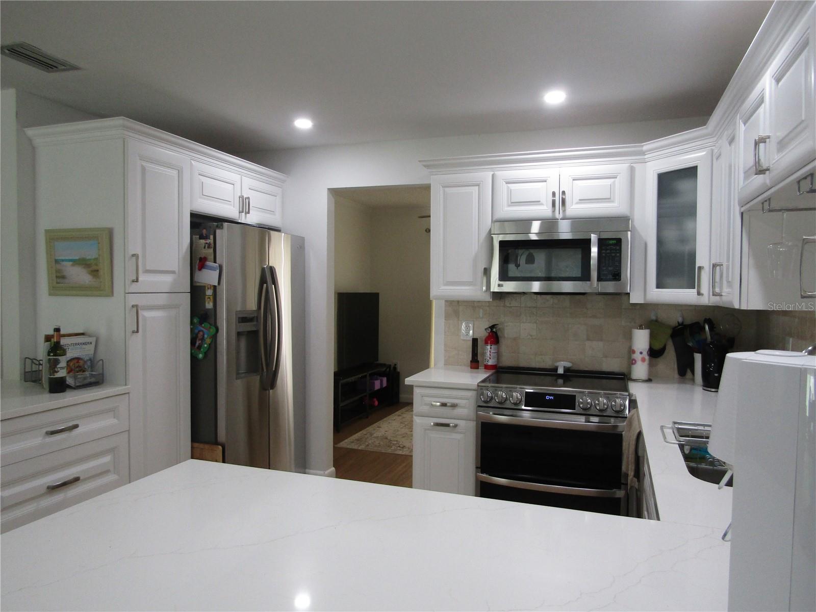 Image 8 of 23 For 5270 Villa Majorca Court 23