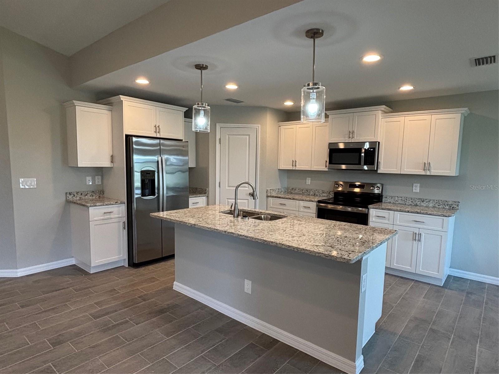 Image 5 of 7 For 12127 Storke Avenue