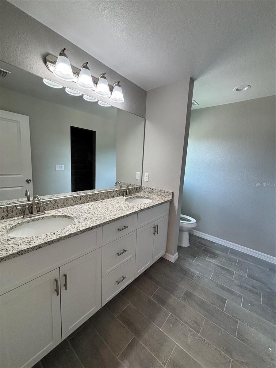 Image 6 of 7 For 12127 Storke Avenue