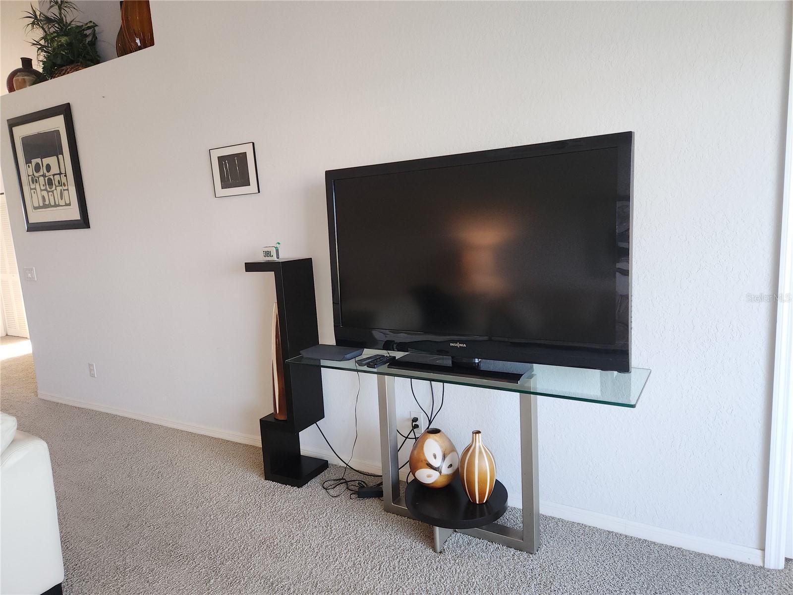Image 4 of 24 For 6606 Pineview Terrace 201