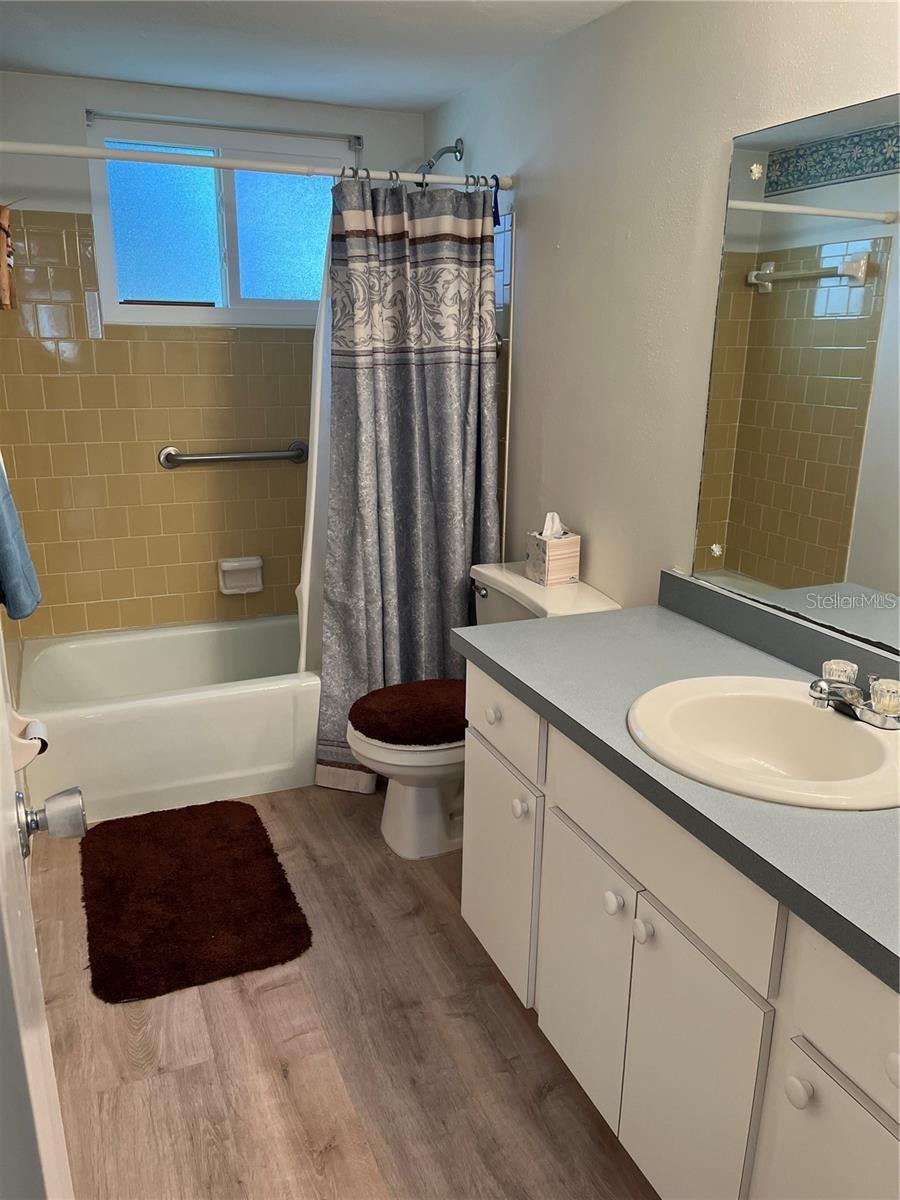 Image 14 of 15 For 2505 Flamingo Boulevard L9