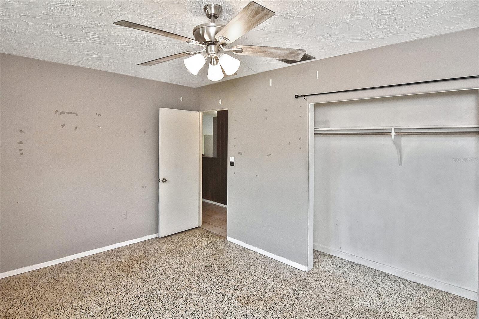 Image 18 of 48 For 5905 Olive Avenue