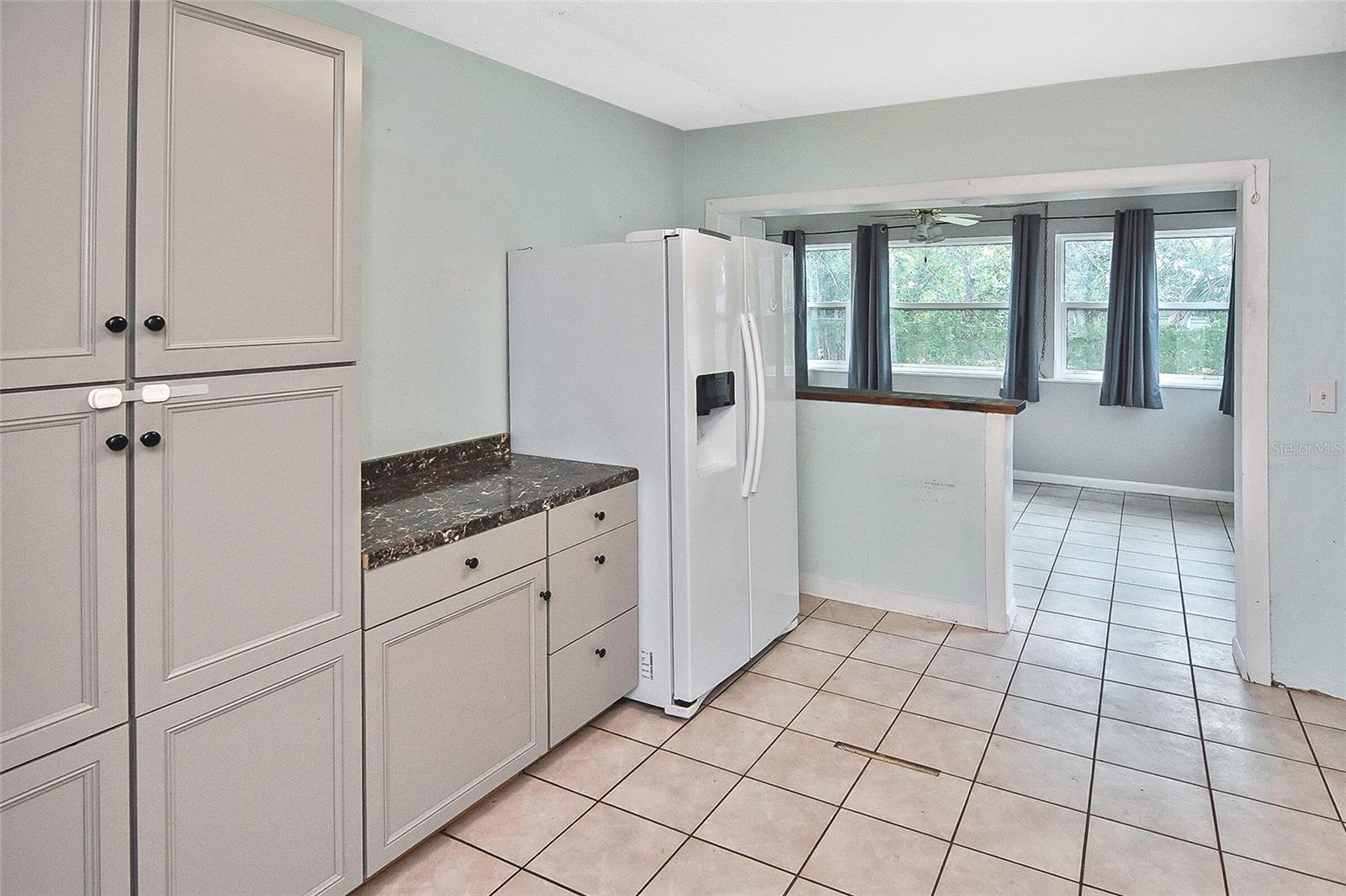 Image 31 of 48 For 5905 Olive Avenue