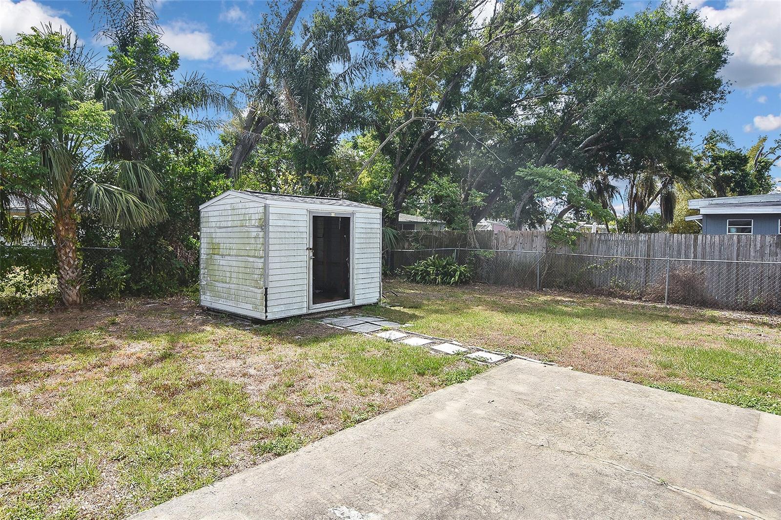Image 43 of 48 For 5905 Olive Avenue