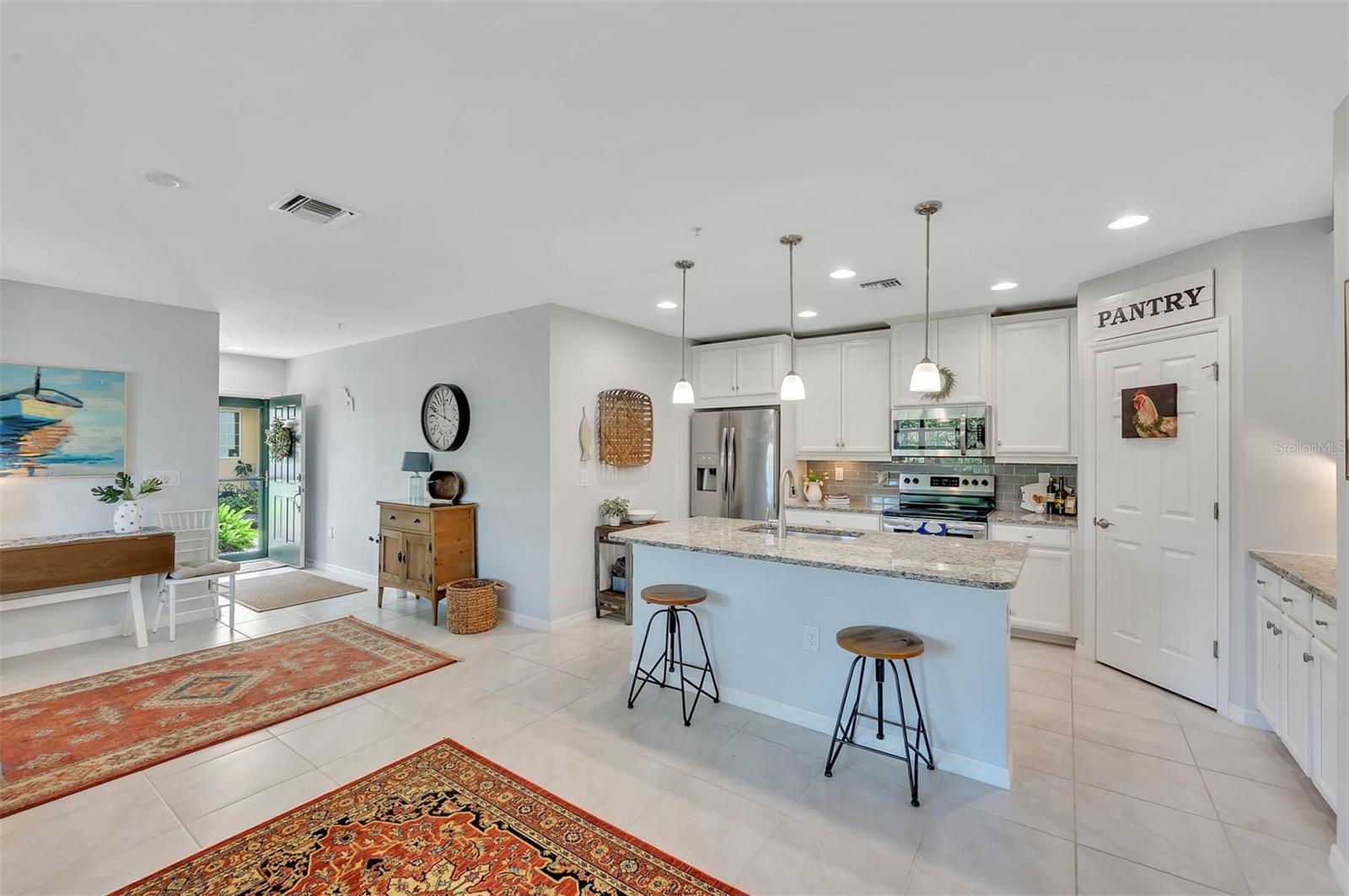 Image 13 of 41 For 4214 Frontier Lane 102