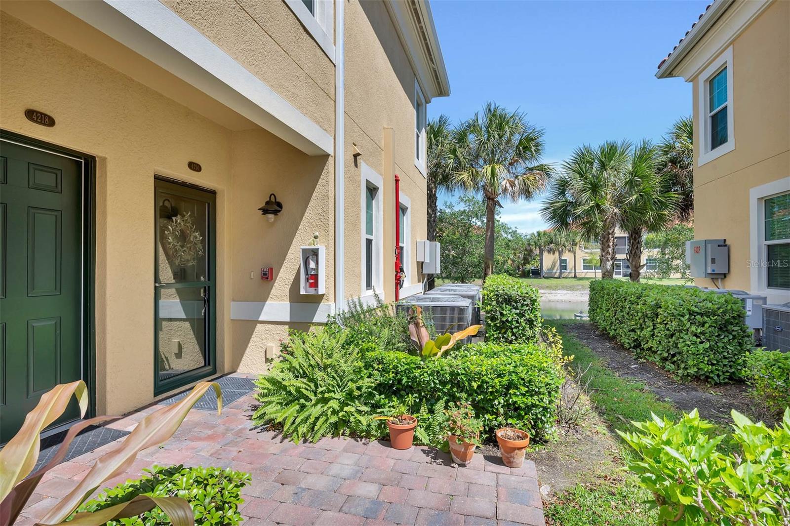 Image 4 of 41 For 4214 Frontier Lane 102