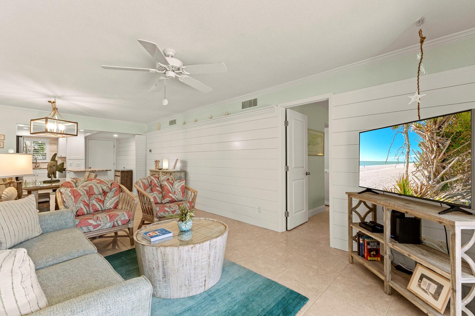 Image 13 of 36 For 7100 Gulf Drive 114