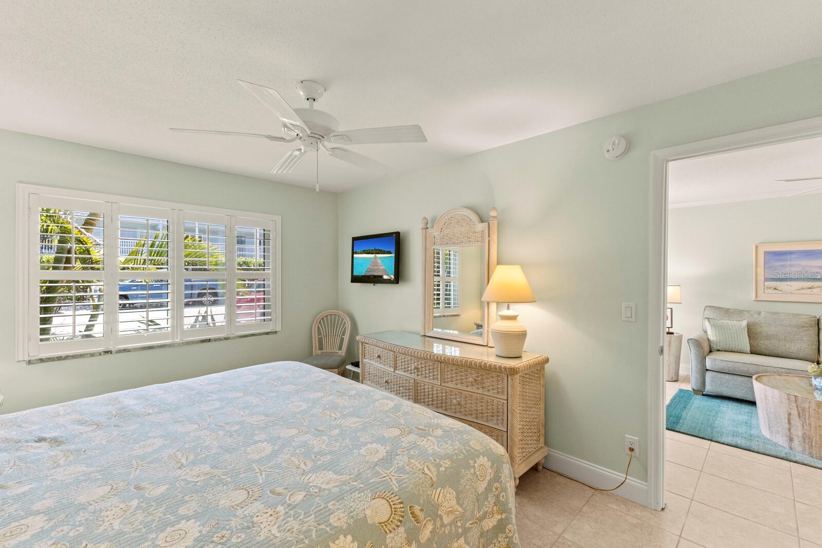 Image 17 of 36 For 7100 Gulf Drive 114