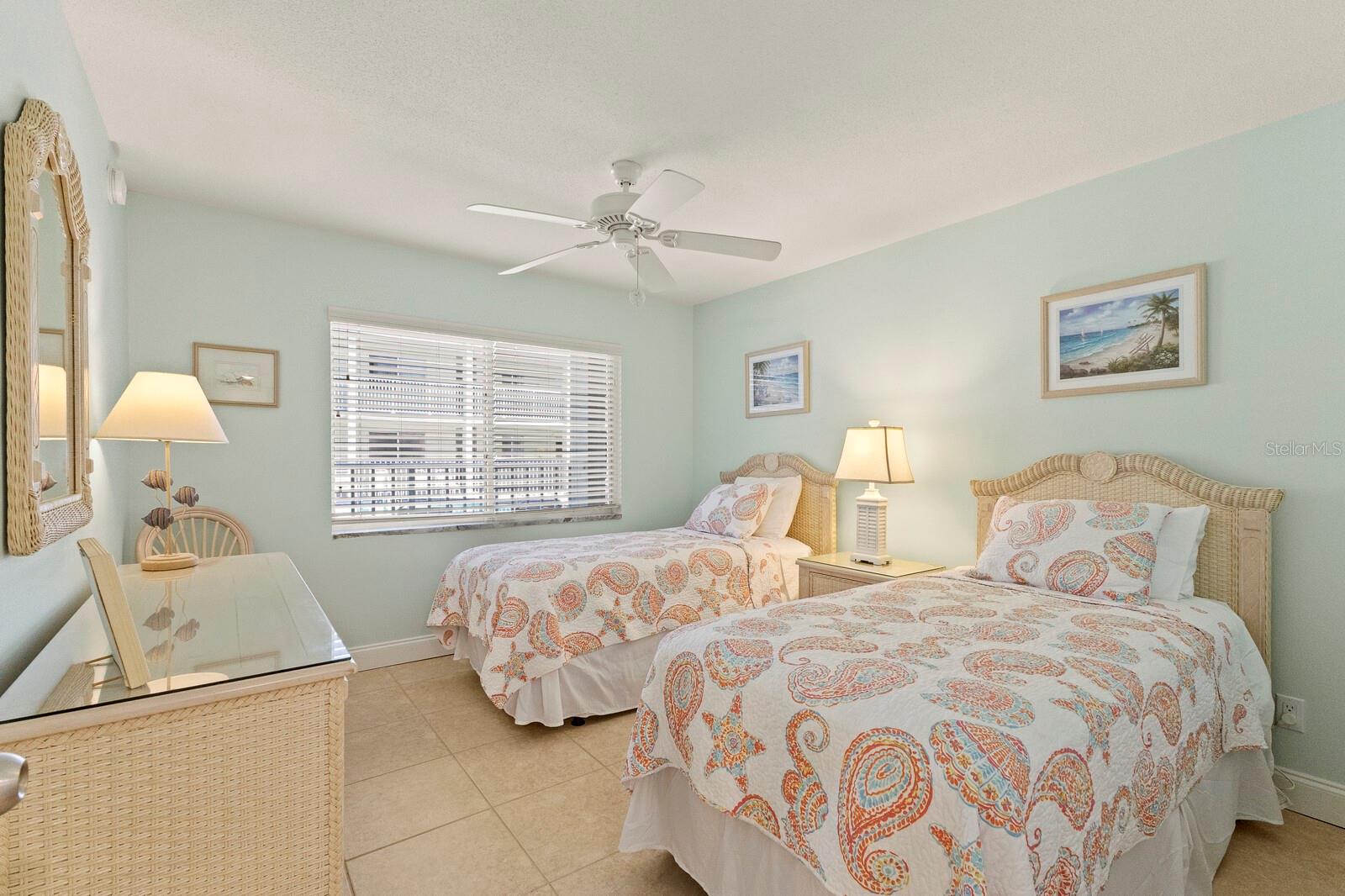Image 20 of 36 For 7100 Gulf Drive 114