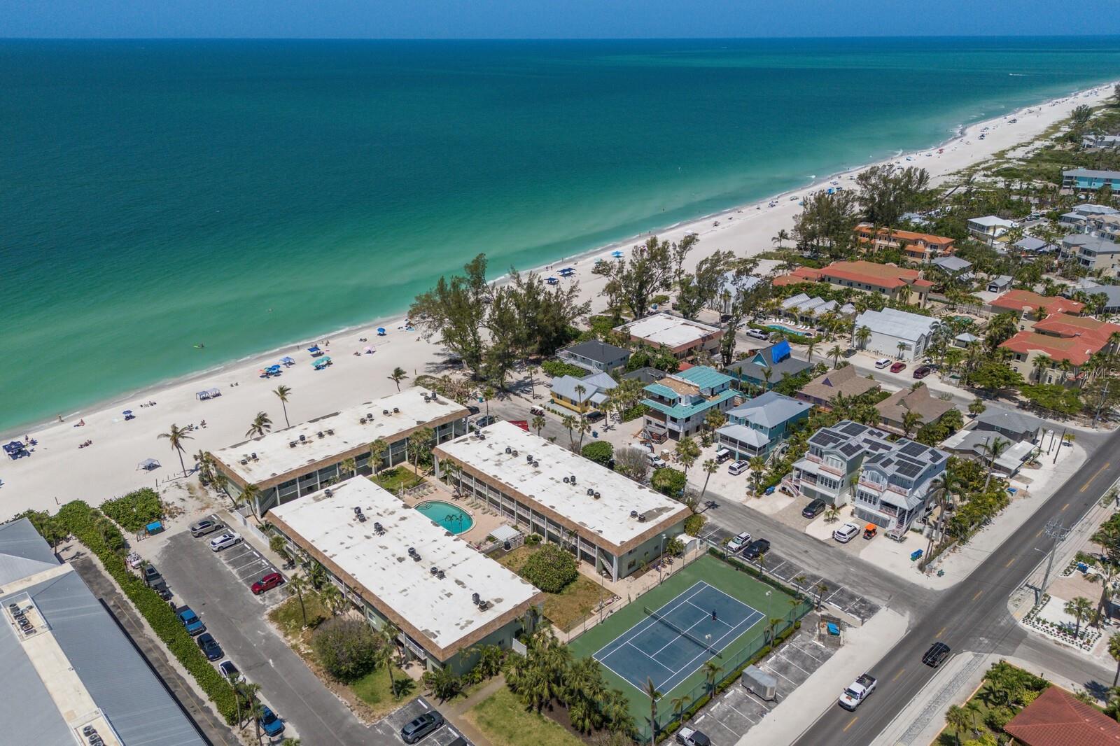 Image 31 of 36 For 7100 Gulf Drive 114