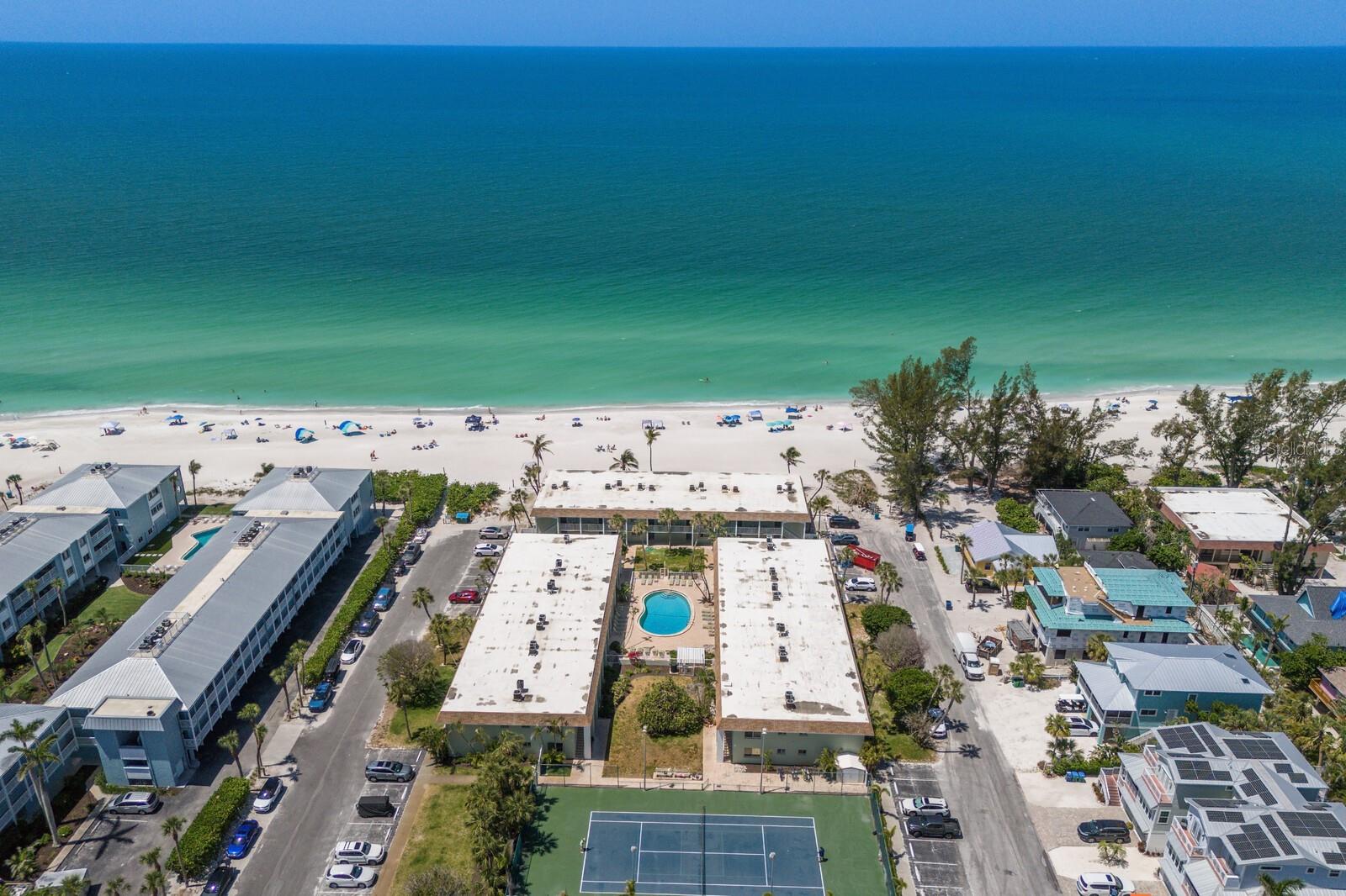 Image 32 of 36 For 7100 Gulf Drive 114