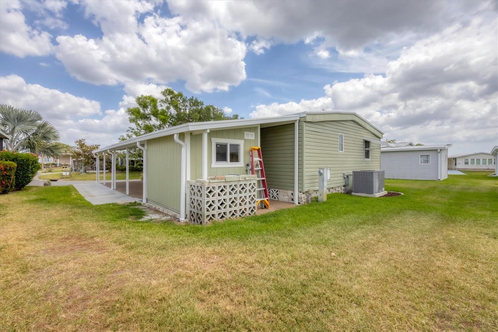 Image 29 of 50 For 1507 45th Avenue Drive E