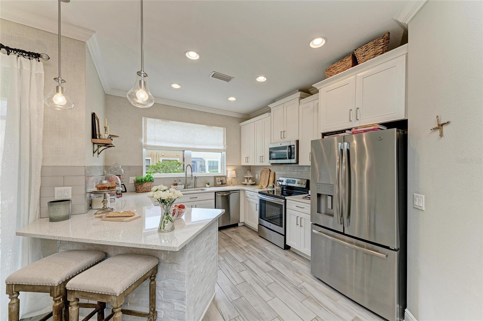 Image 6 of 51 For 5155 78th St Circle E