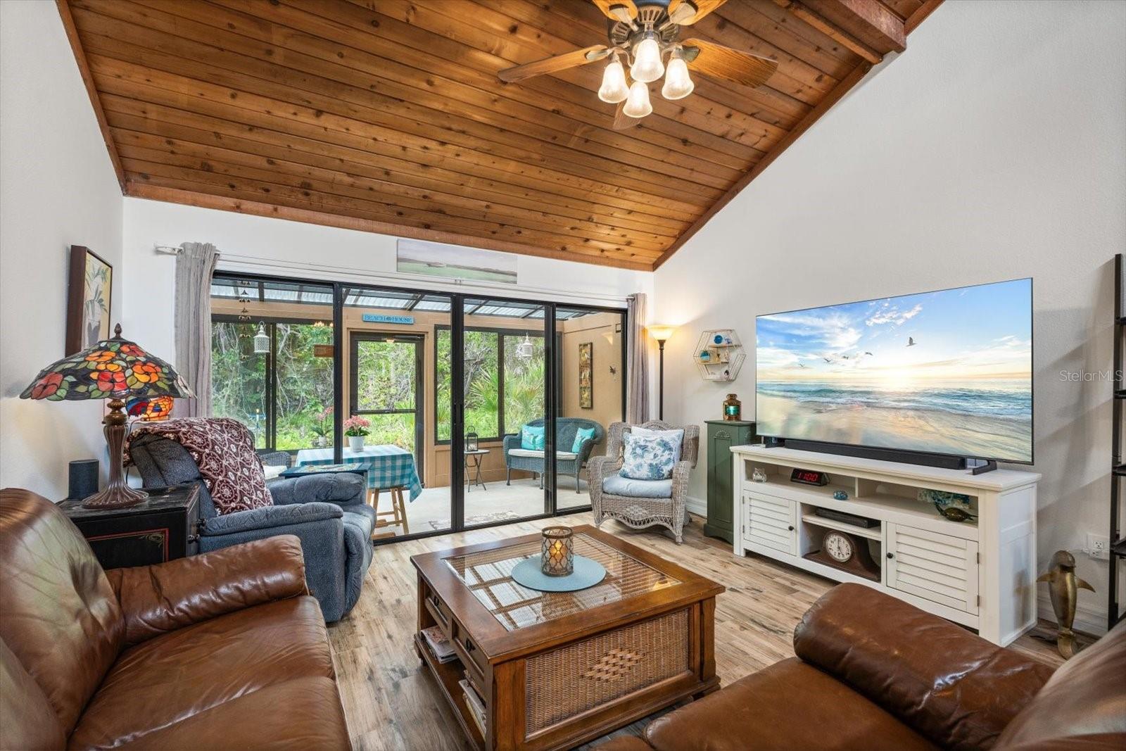Image 10 of 32 For 7907 4th Avenue W 7907