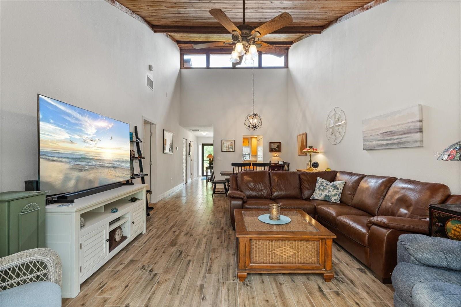 Image 11 of 32 For 7907 4th Avenue W 7907