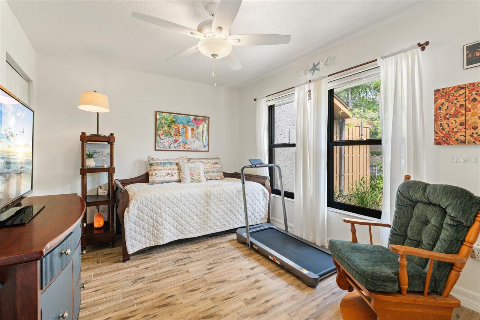 Image 21 of 32 For 7907 4th Avenue W 7907