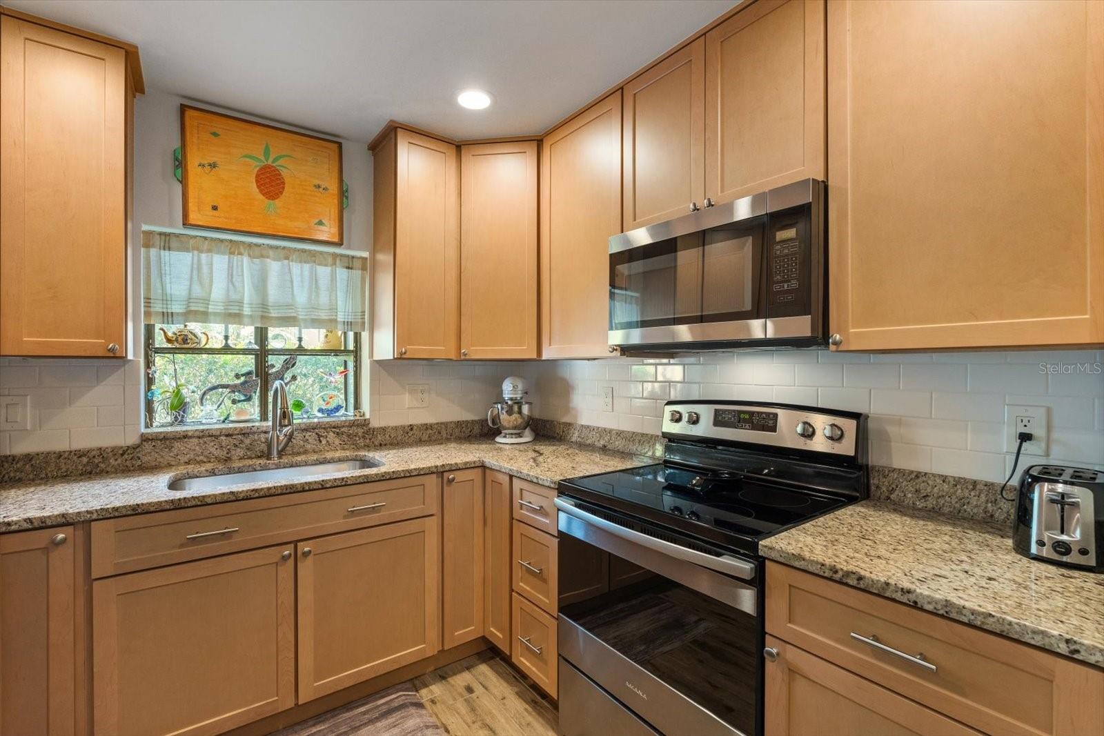 Image 3 of 32 For 7907 4th Avenue W 7907