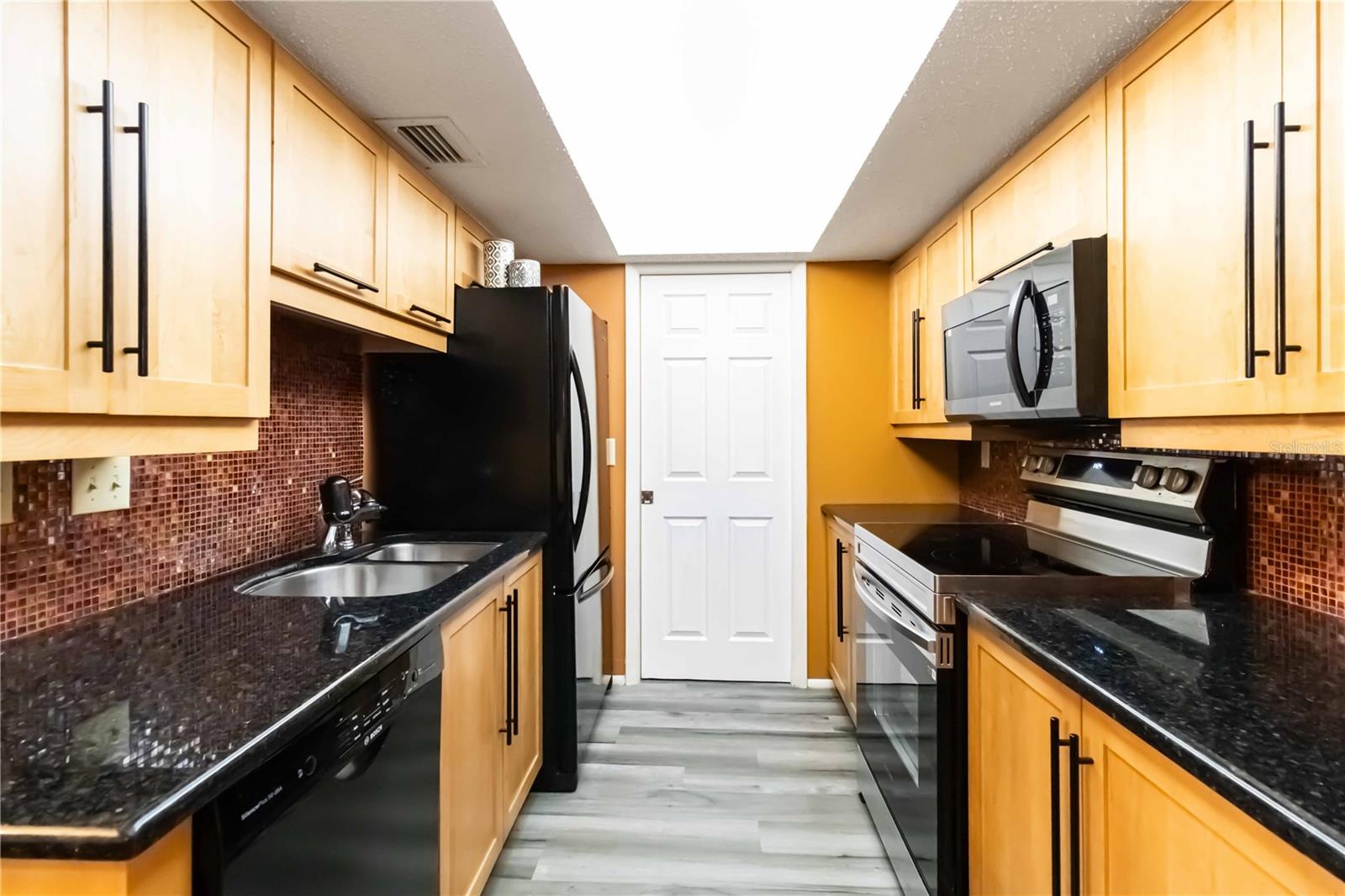 Image 12 of 26 For 6116 43rd Street W 201d