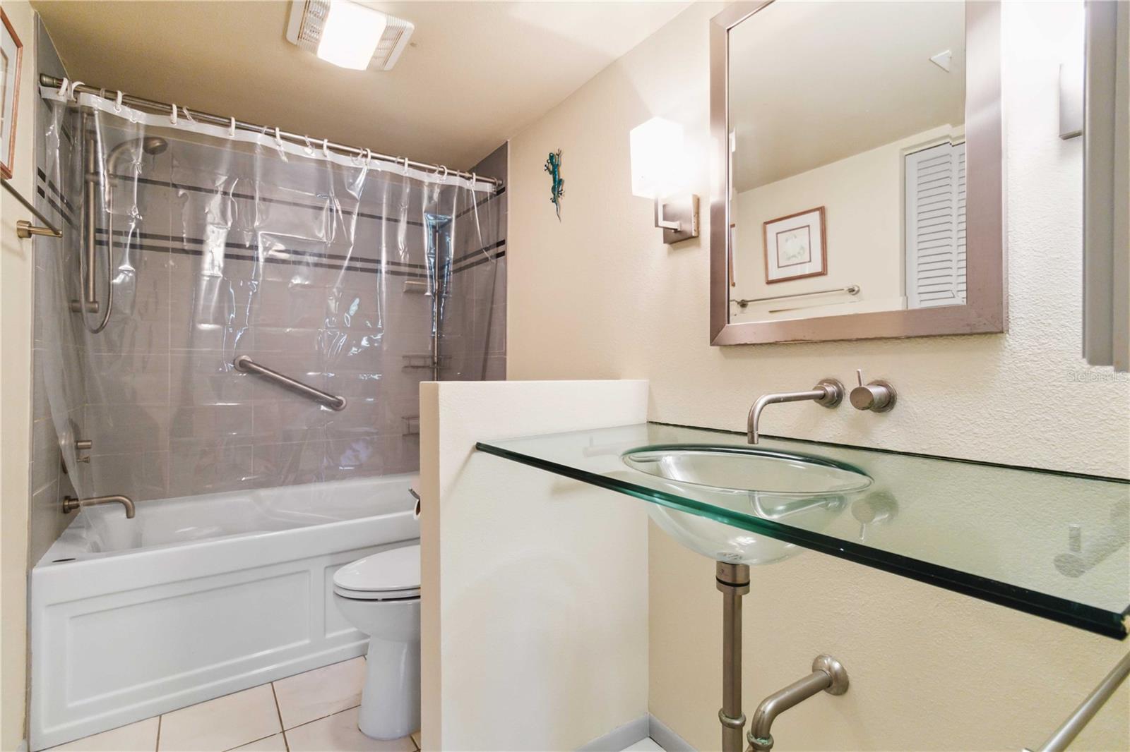 Image 21 of 26 For 6116 43rd Street W 201d